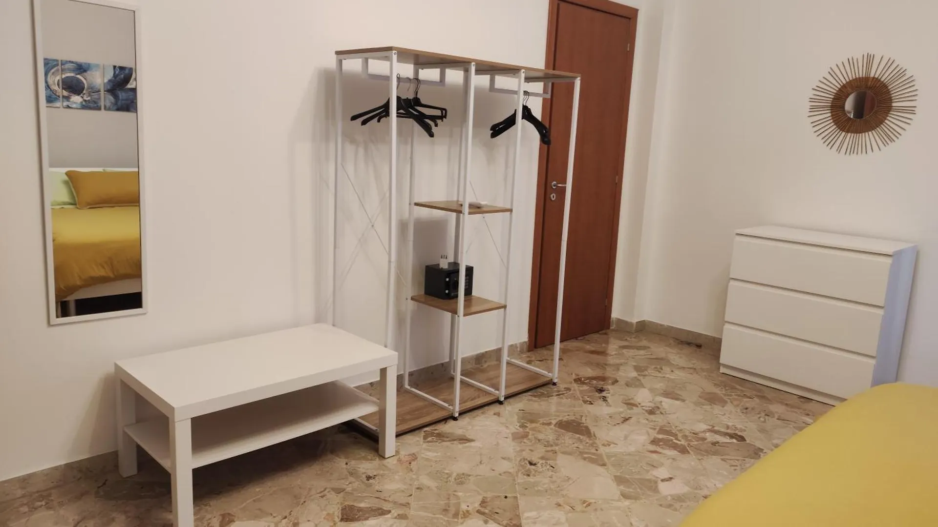 Amuni Rooms And Suite Lt Palermo Italy